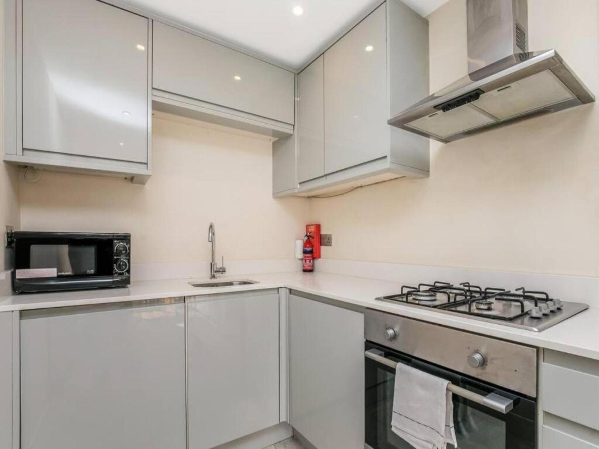 Pass The Keys Ealing Queen Of The Suburbs 2Bd Apartment Londyn Zewnętrze zdjęcie
