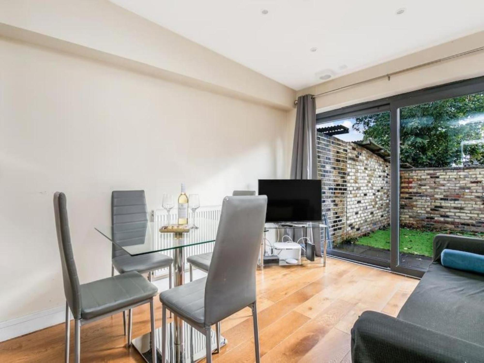 Pass The Keys Ealing Queen Of The Suburbs 2Bd Apartment Londyn Zewnętrze zdjęcie
